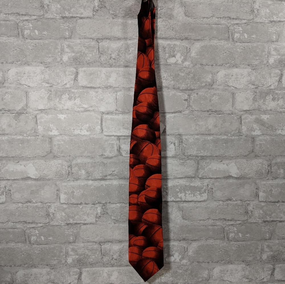 Ralph Marlin basketball tie 100% silk